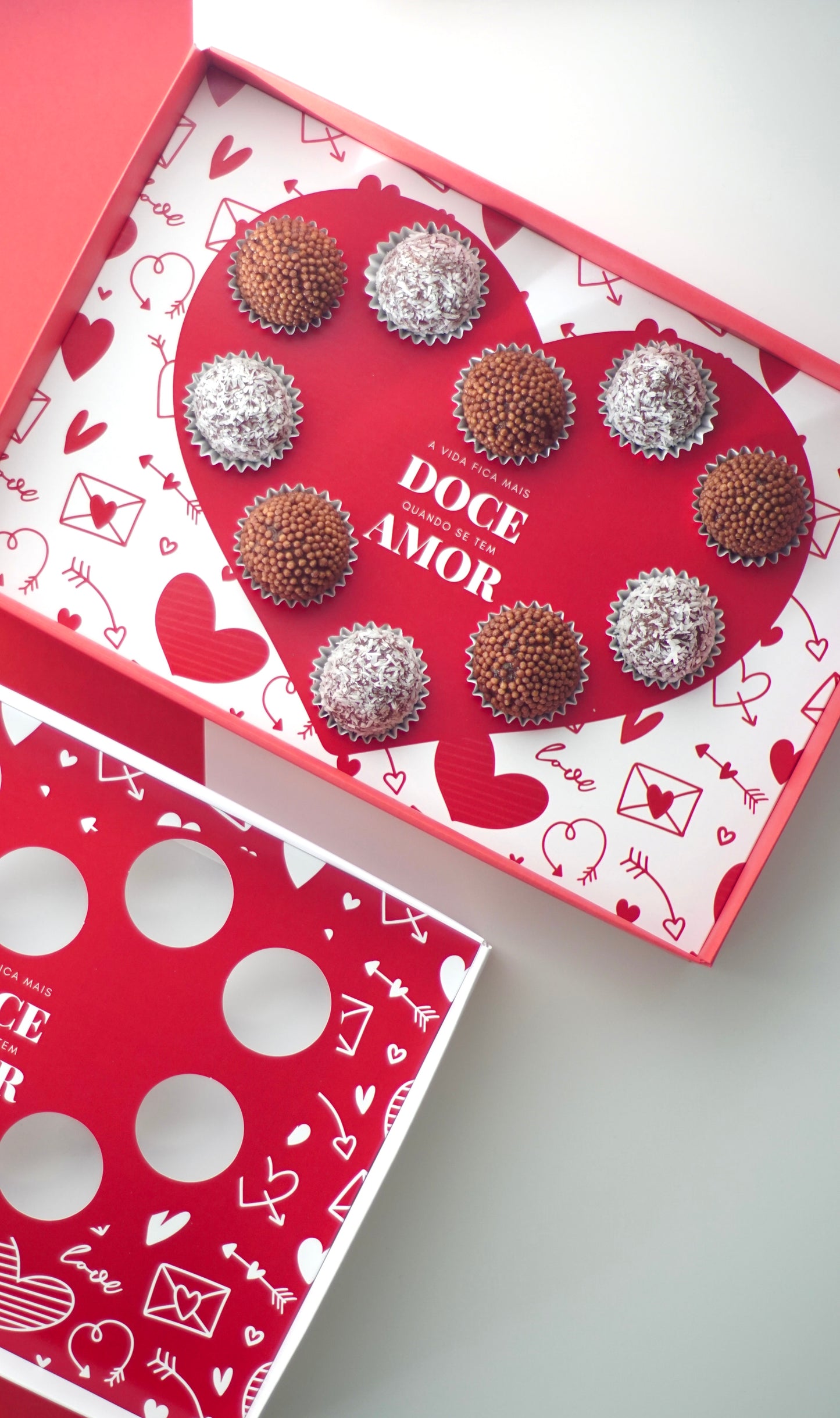 Caixa Coração 10 Brigadeiros - Dia dos Namorados - Vermelha