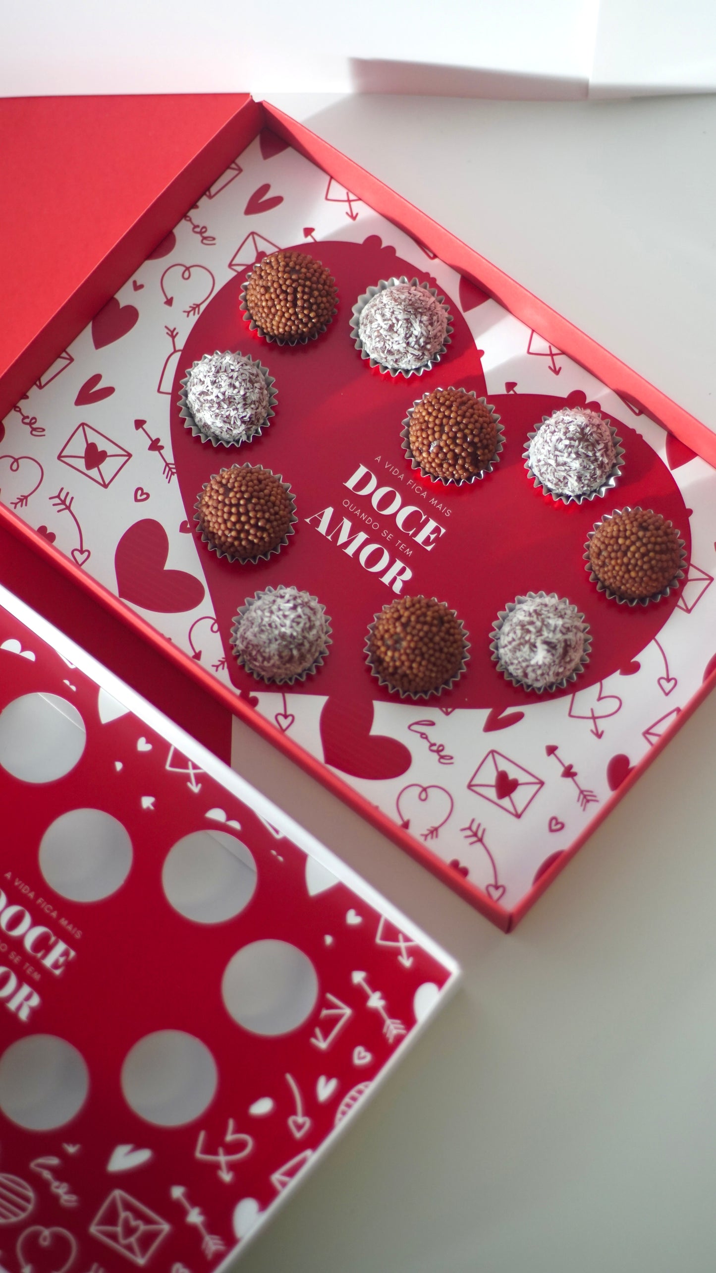 Caixa Coração 10 Brigadeiros - Dia dos Namorados - Vermelha