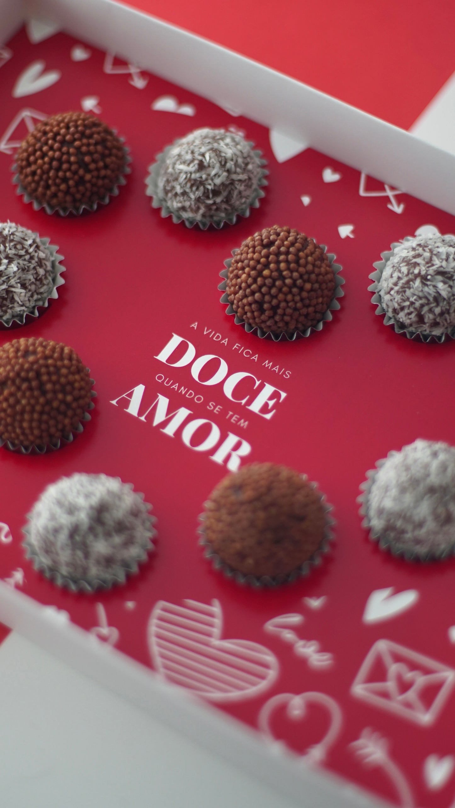 Caixa Coração 10 Brigadeiros - Dia dos Namorados - Branca