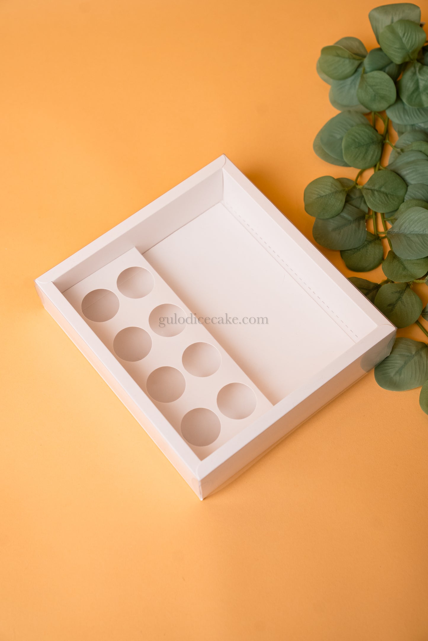 Caixa 8 Doces + Espaço Livre com Tampa PVC – Branca