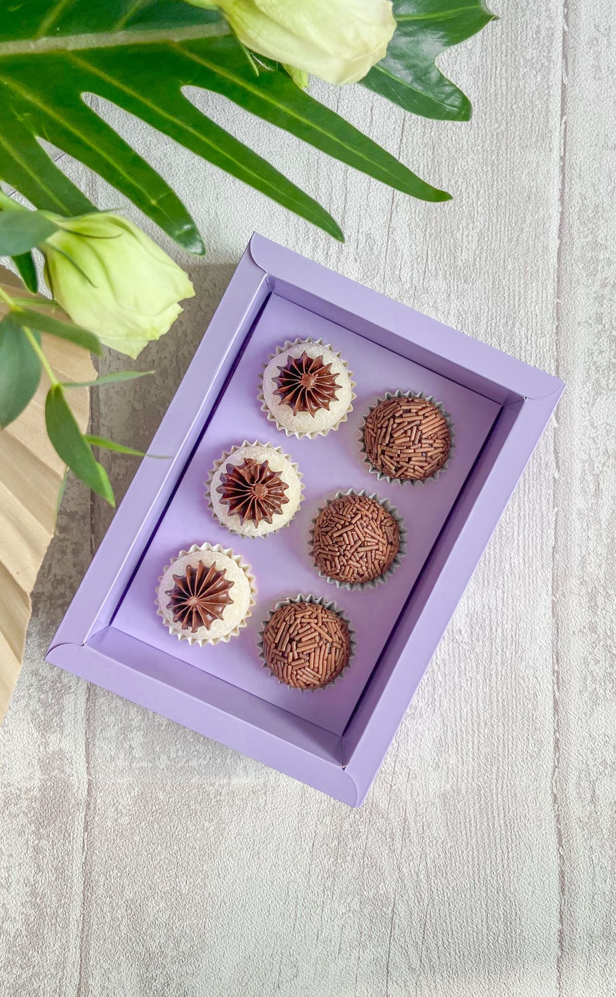 Caixa Lavanda 6 Brigadeiros - PACK 10UN