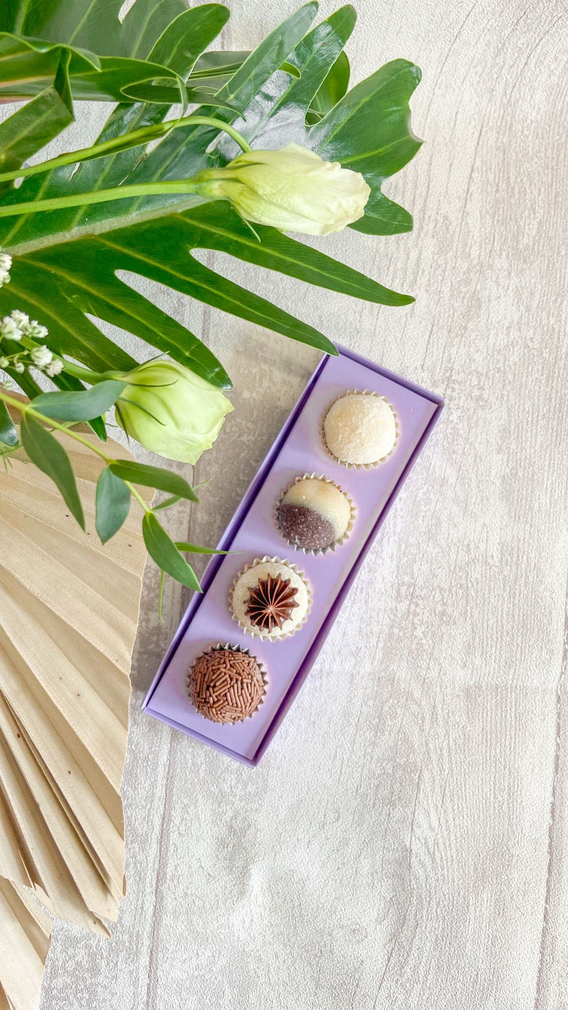 Caixa Lavanda 4 Brigadeiros - PACK 10UN