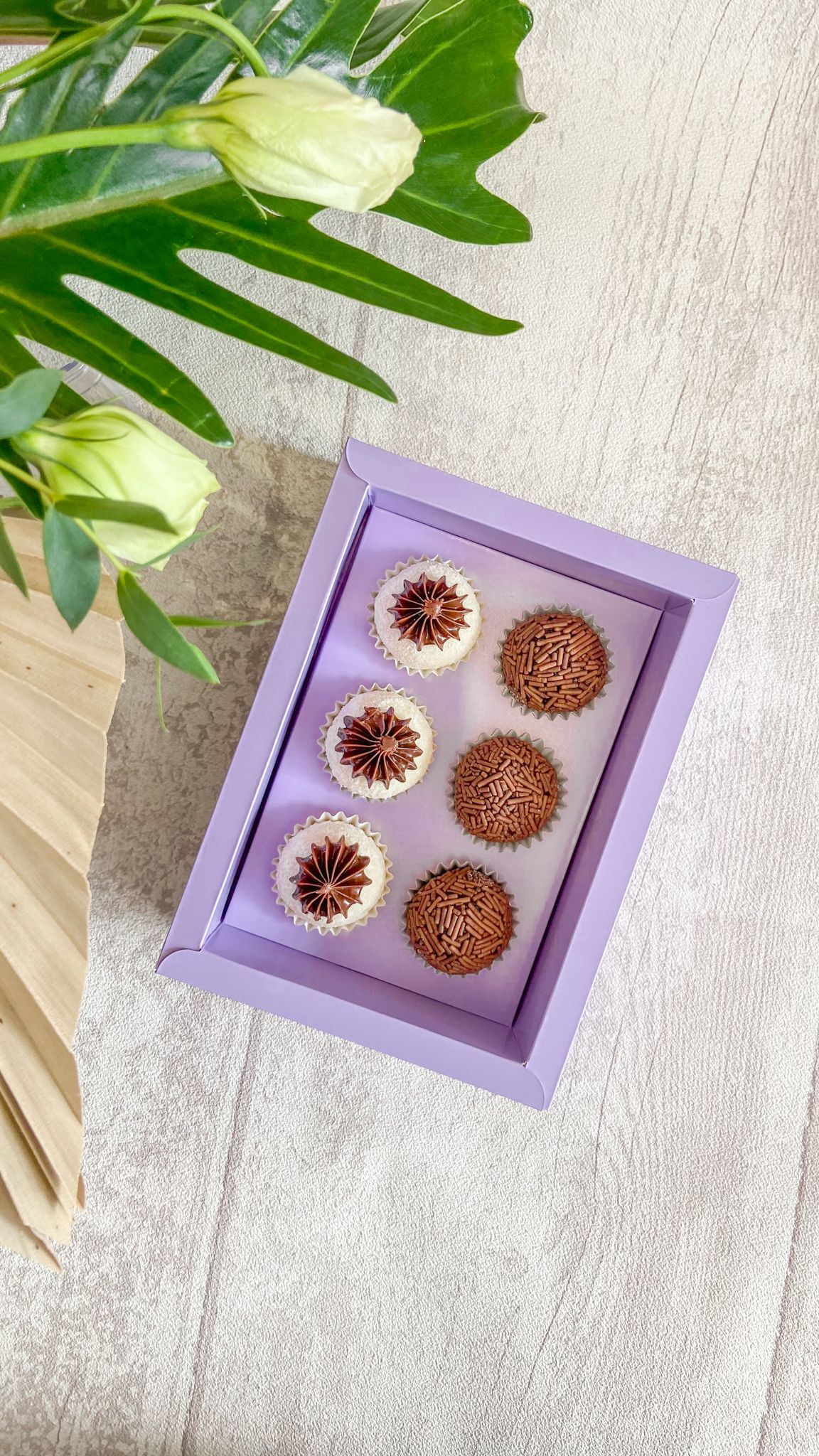 Caixa Lavanda 6 Brigadeiros - PACK 10UN