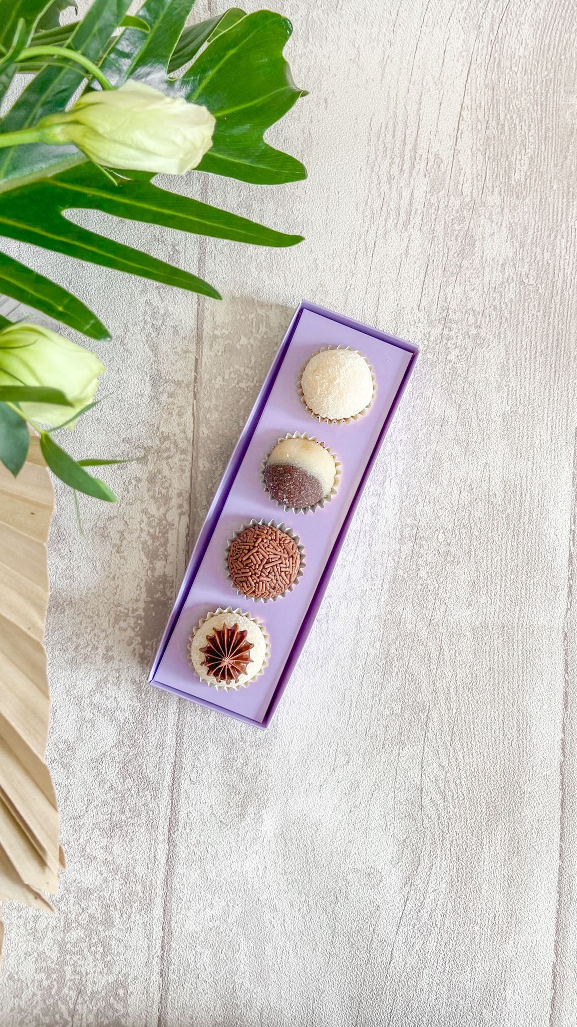 Caixa Lavanda 4 Brigadeiros - PACK 10UN