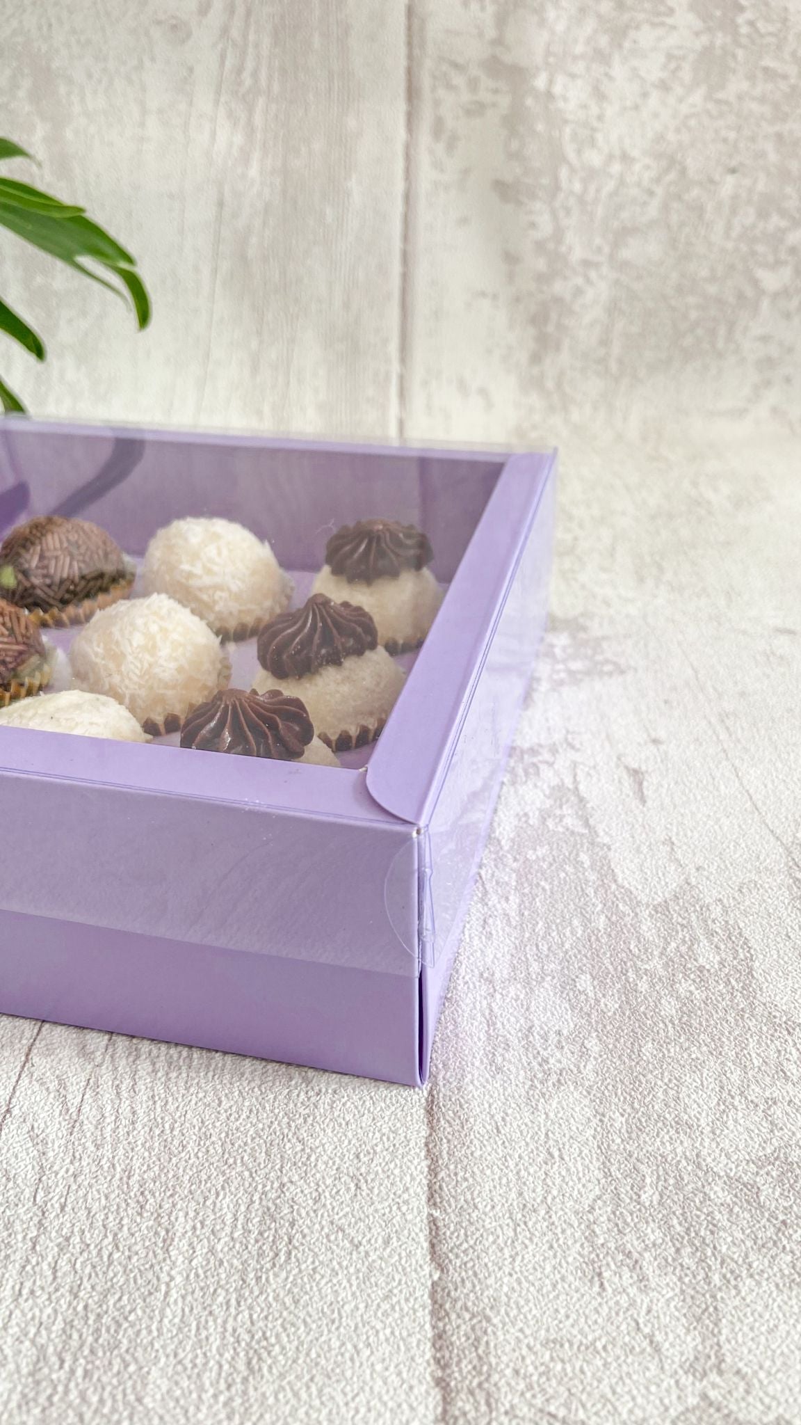 Caixa Lavanda 12 Brigadeiros - PACK 10UN