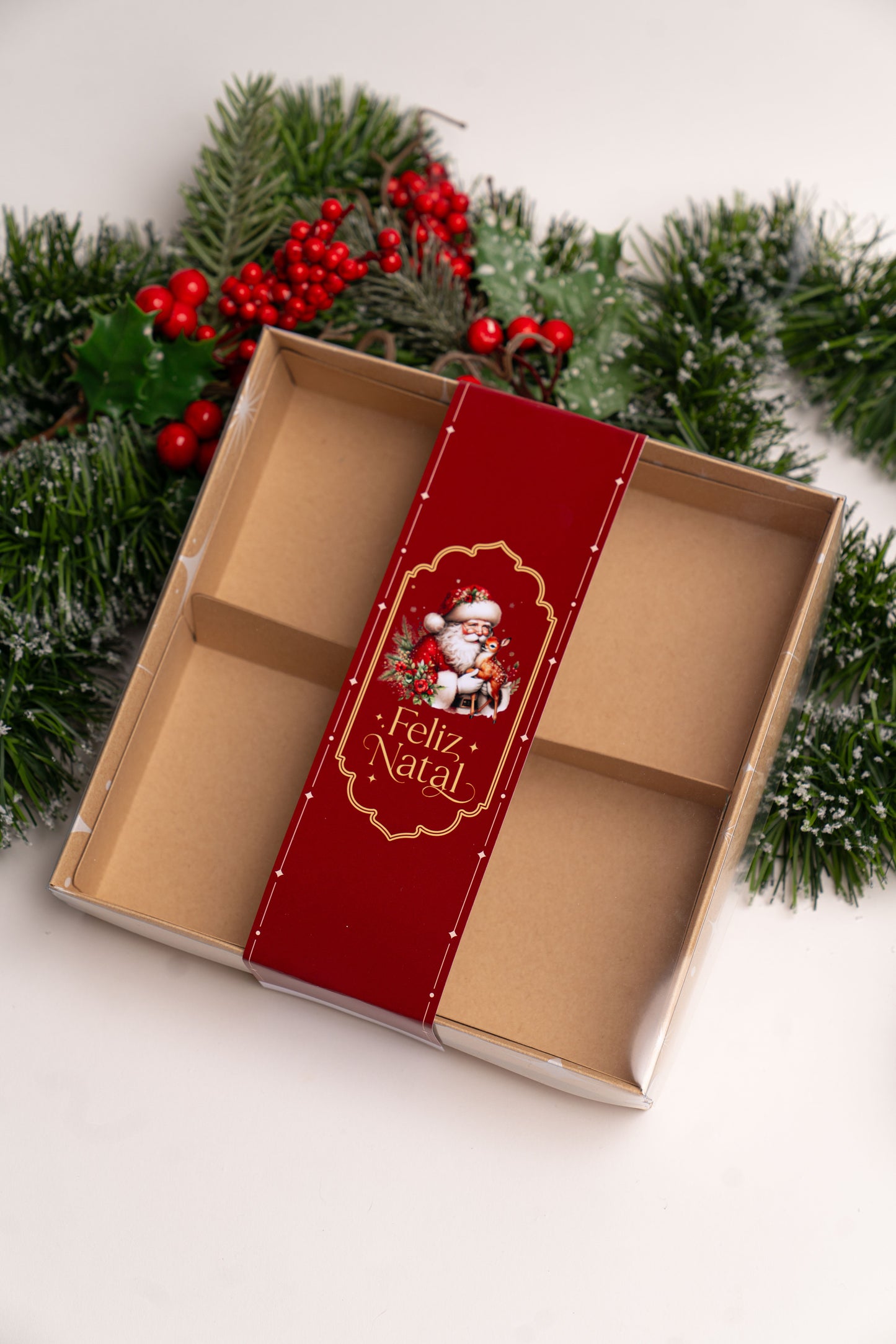 Caixa Kraft 20x20x4cm c/ Cinta e Divisórias - Linha Estrela de Natal