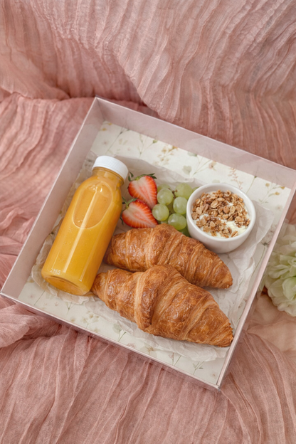 Caixa Bolo/Pequeno-Almoço 20x20x5cm c/ Fundo e Etiqueta- Dia da Mãe