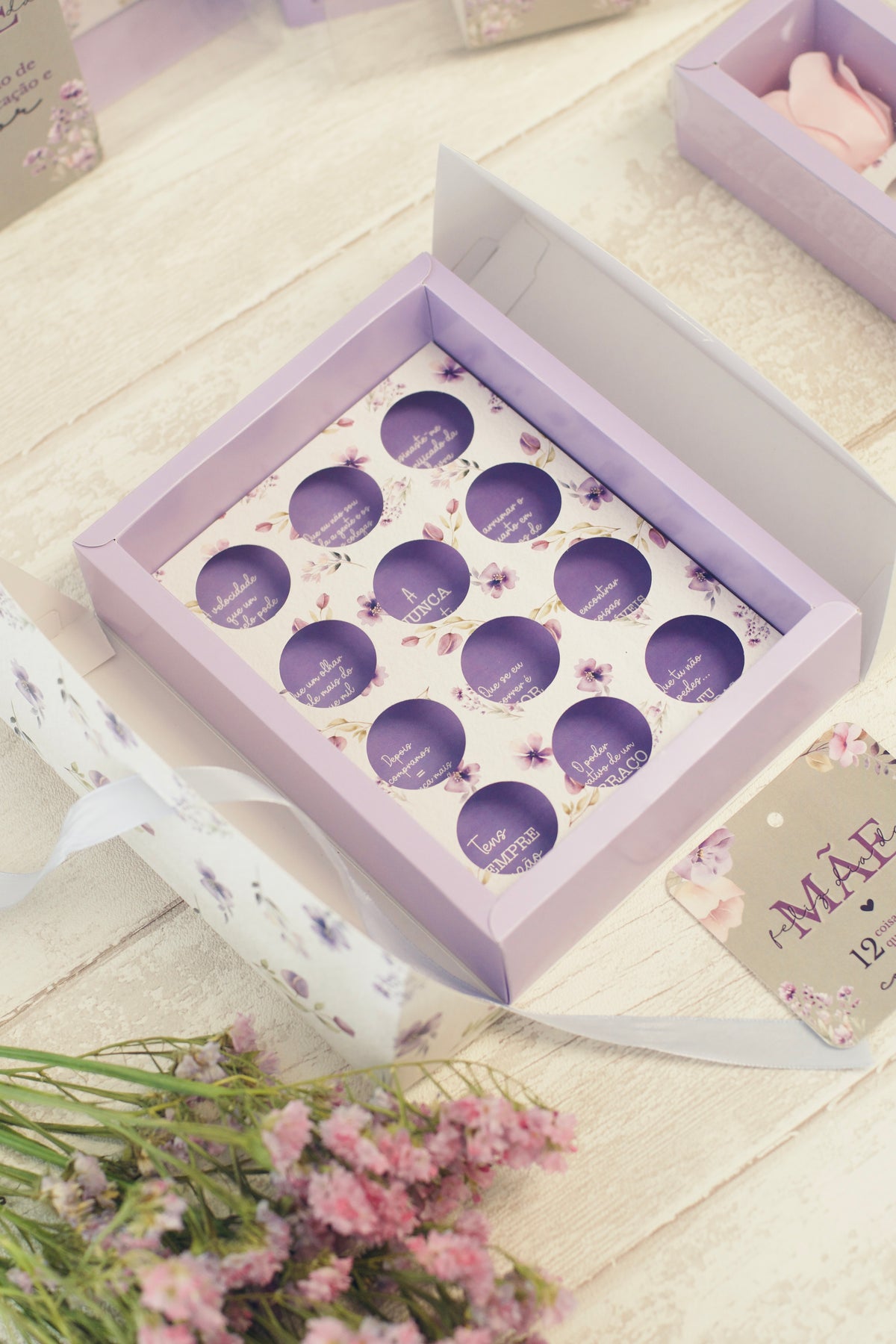 Box of 12 Sweets with Messages and Label - Mother's Day - REF. 202404.003M