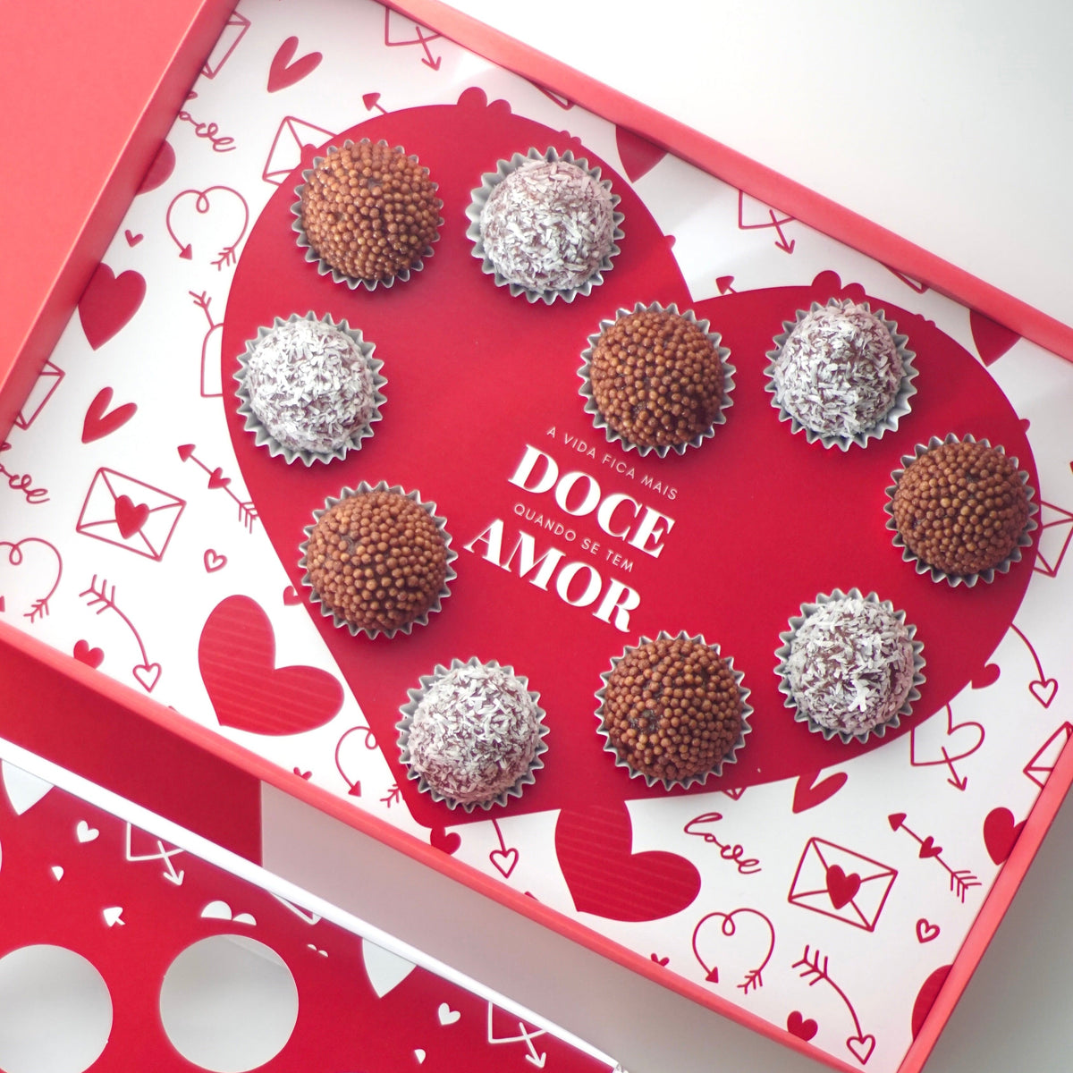 Caixa Coração 10 Brigadeiros - Dia dos Namorados - Vermelha