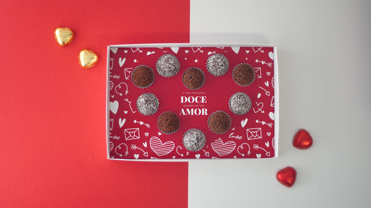 Heart-shaped box with 10 brigadeiros - Valentine's Day - White
