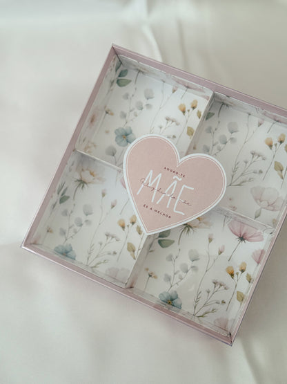 Caixa Rosa 20x20x5cm c/ Etiqueta e Divisórias - Dia da Mãe
