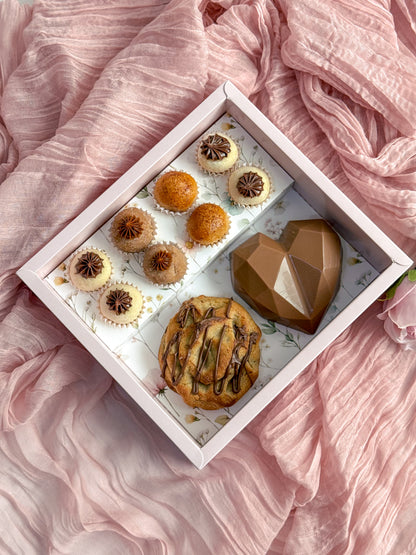Caixa Rosa 8 Doces + Espaço c/etiqueta - Dia da Mãe