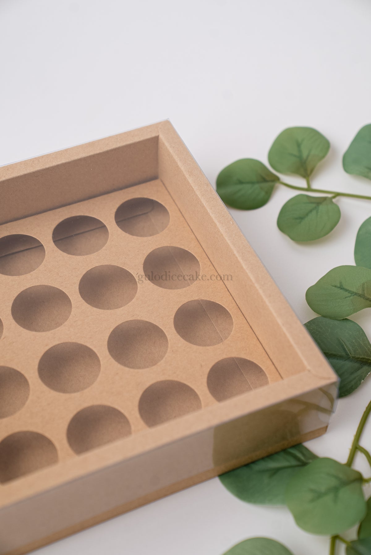 Box of 20 Sweets with PVC Lid – Kraft