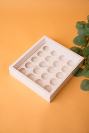 Box of 20 Sweets with PVC Lid – White