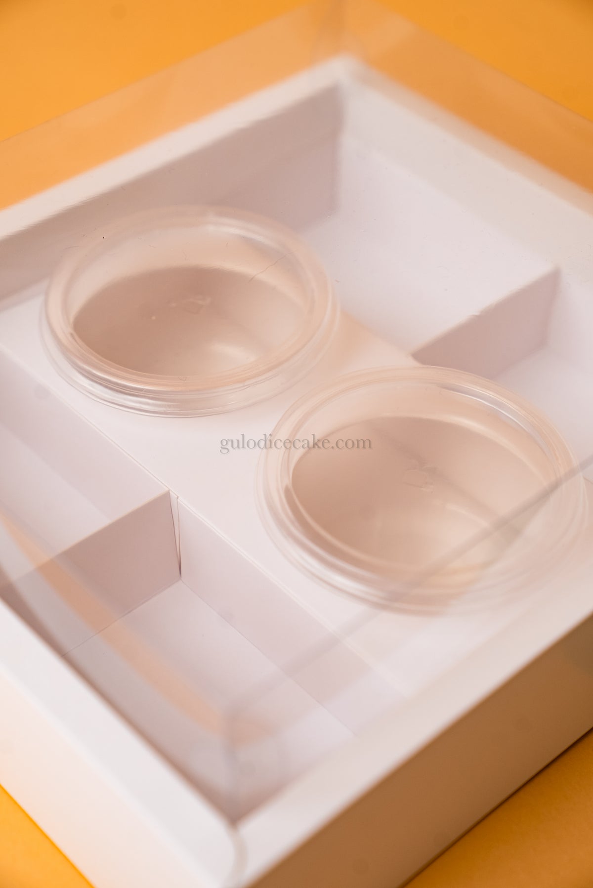 Fondue Box with Bowls + Dividers with PVC Lid - White