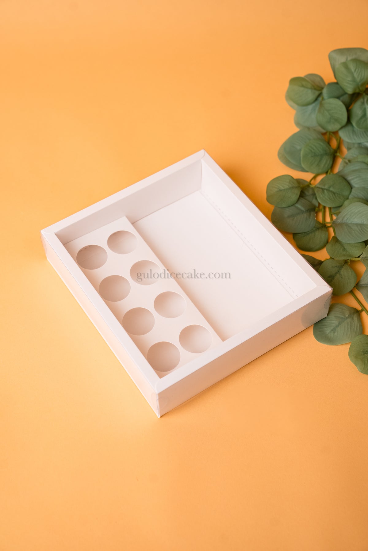 Caixa 8 Doces + Espaço Livre com Tampa PVC – Branca