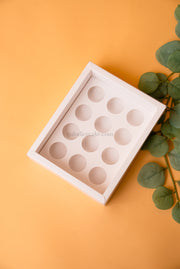 Box of 12 Sweets with PVC Lid – White