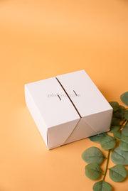 Box 16x16x7cm with Sleeve – White